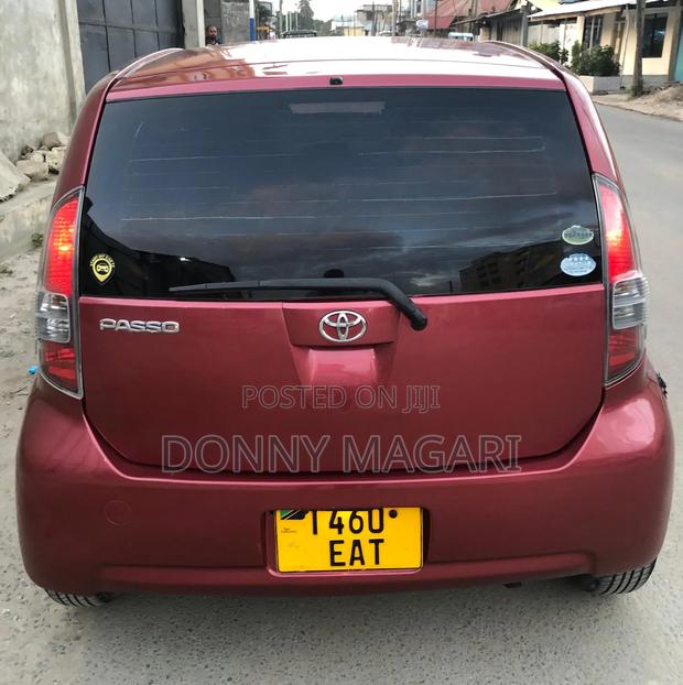 Toyota Passo 2005 Maroon