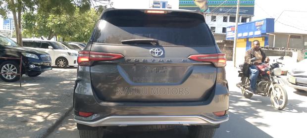 Toyota Fortuner 2018 Gray