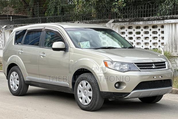 Mitsubishi Outlander 2009 Gold