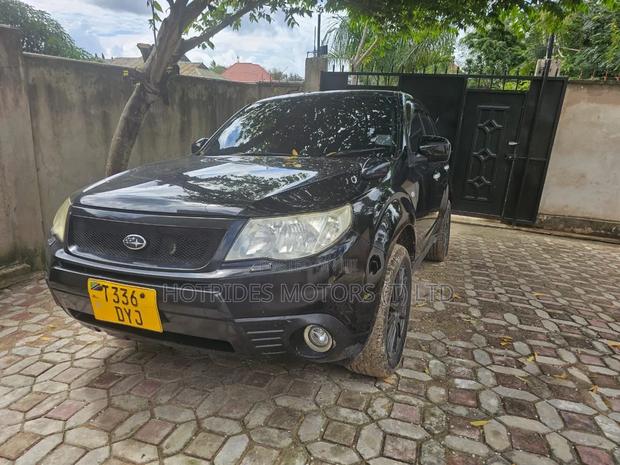 Subaru Forester 2010 Black