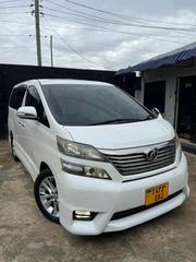 Toyota Alphard 2.4 Petrol FWD 2010 White for sale