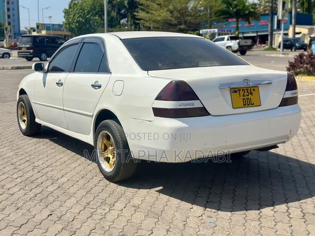 Toyota Mark II 2002 White