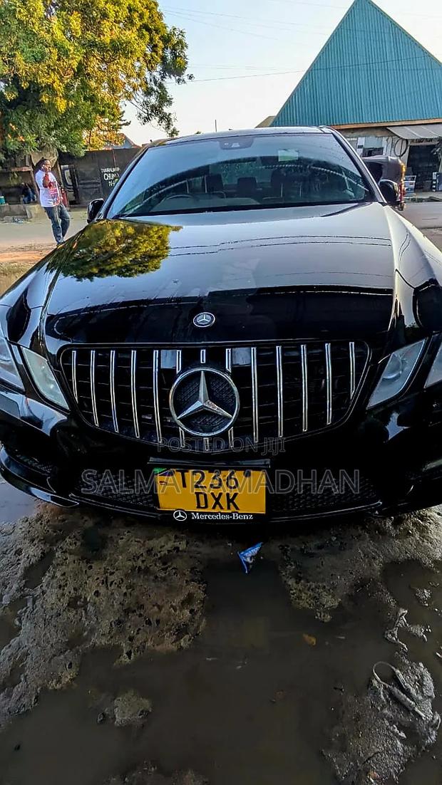 Mercedes-Benz E250 2011 Black