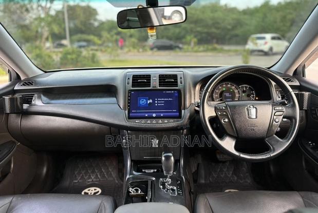 Toyota Crown 2009 White