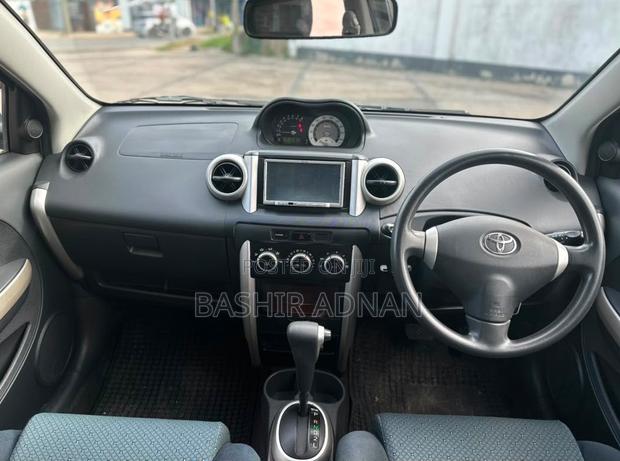 Toyota IST 2006 Blue