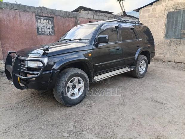 Toyota Hilux Surf 2005 Black