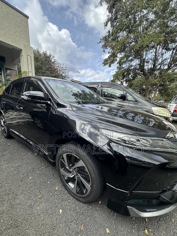 Toyota Harrier 2.5 Hybrid 4WD 2017 Black