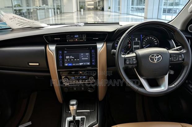 Toyota Fortuner 2017 Black