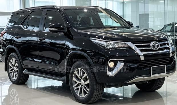 Toyota Fortuner 2017 Black