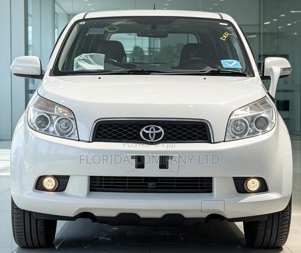 Toyota Rush 2008 White