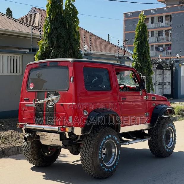 Suzuki Jimny 1996 Red