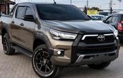 Toyota Hilux 2023 Gold for sale