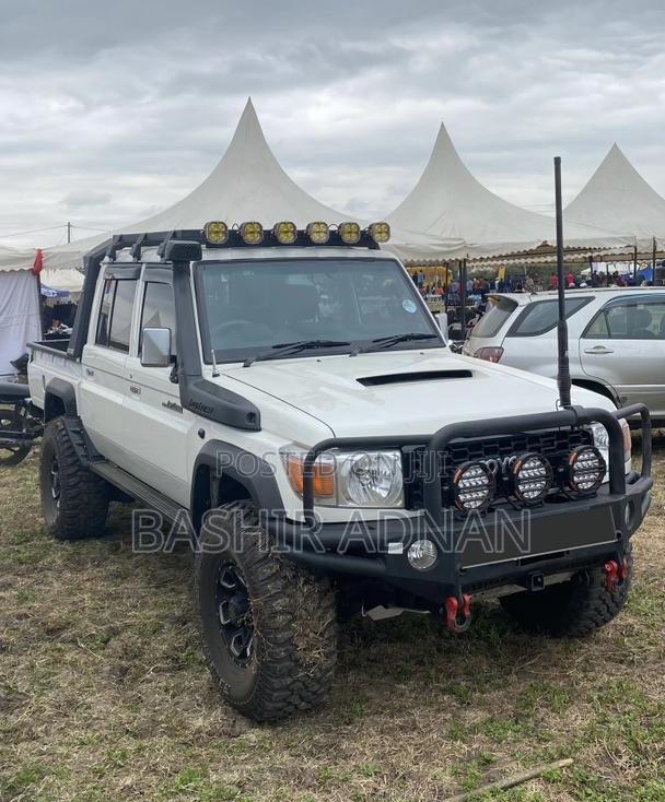 Toyota Land Cruiser 79 Series 2023 White