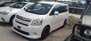 Toyota Noah 2010 White for sale