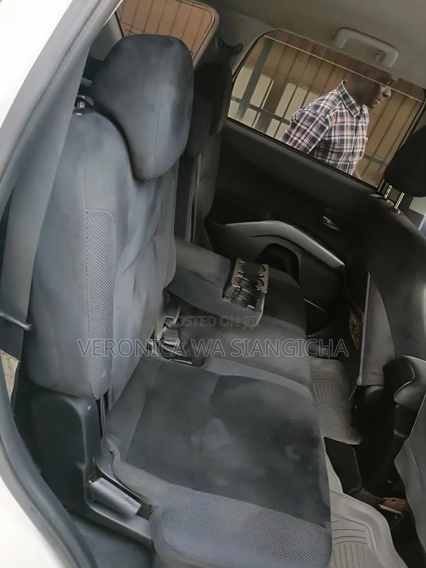 Mitsubishi Outlander 2008 White