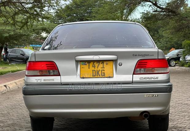Toyota Carina 2001 Silver