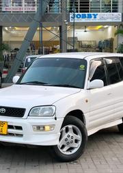 Toyota RAV4 1999 White for sale