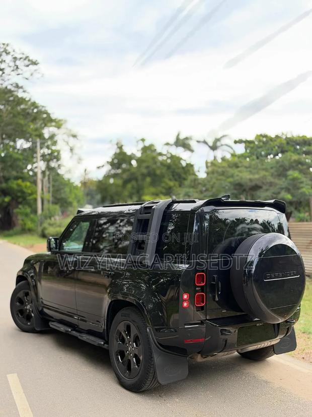 New Land Rover Discovery 2023 Ivory
