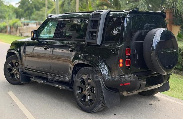 Toyota Land Cruiser Prado 2024 Black