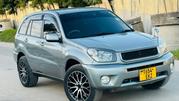 Toyota RAV4 2004 Gray for sale