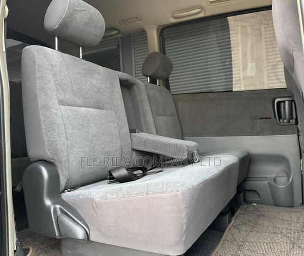 Toyota Noah 2006 Black
