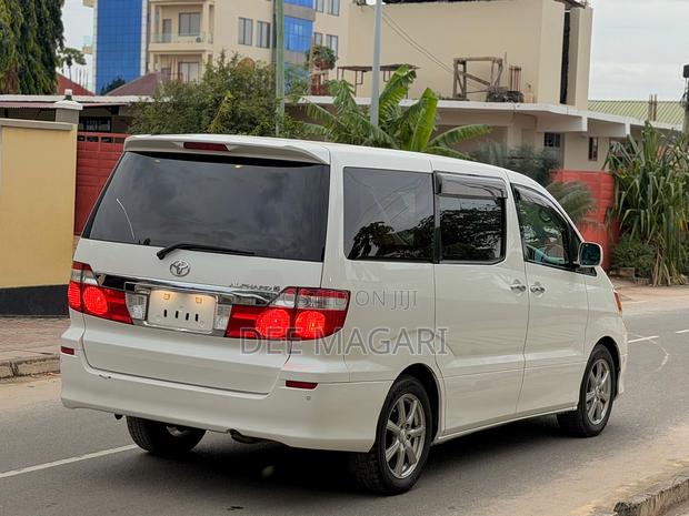 Toyota Alphard 2005 White