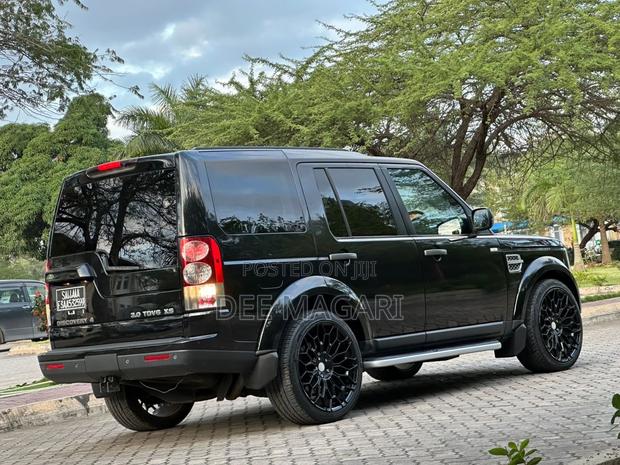 Land Rover Discovery 2010 Black