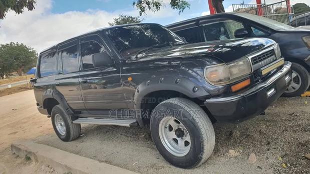 Toyota Land Cruiser 1998 Black