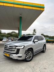 Toyota Land Cruiser 2013 Silver for sale