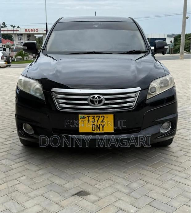 Toyota Vanguard 2010 Black