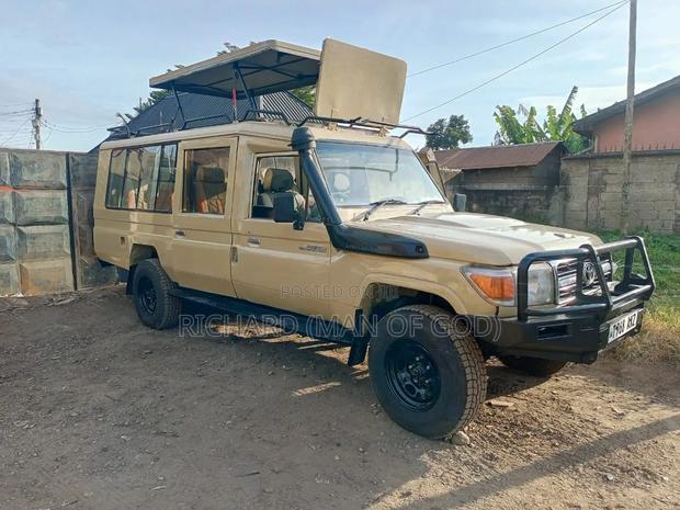 Toyota Land Cruiser 2008 Beige