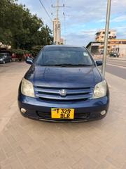 Toyota IST 2004 Blue for sale