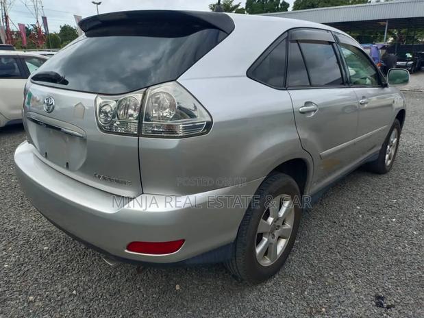 Toyota Harrier 2005 Silver