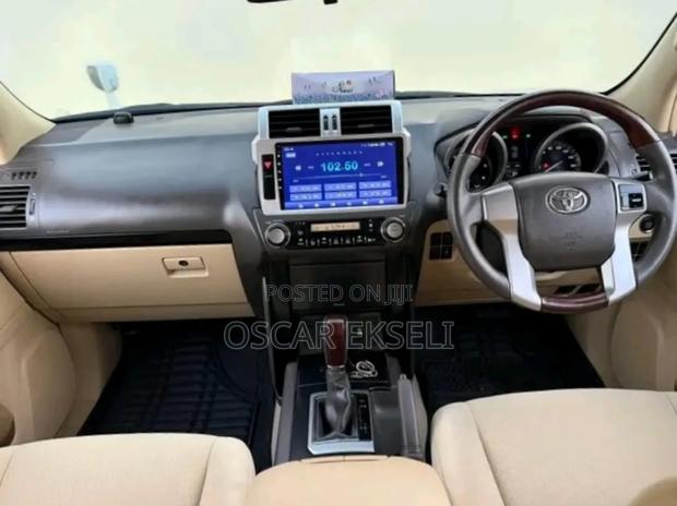 Toyota Land Cruiser Prado 2016 White