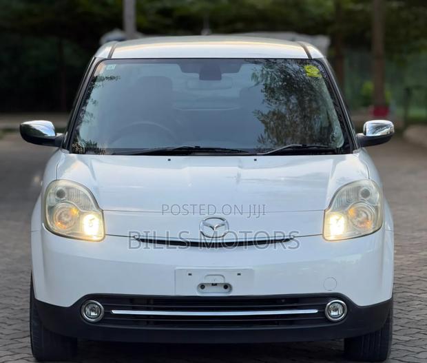 Mazda Verisa 2009 White