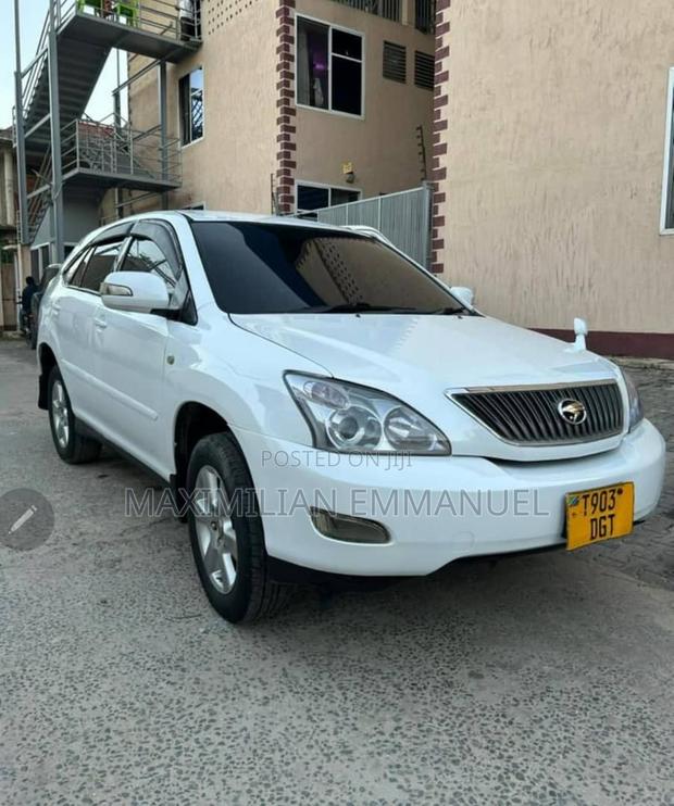 Toyota Harrier 2005 White