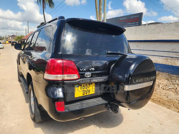Toyota Land Cruiser 2008 Black