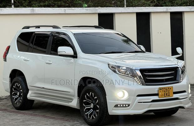 Toyota Land Cruiser Prado 2016 White