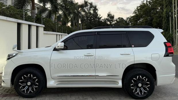 Toyota Land Cruiser Prado 2016 White