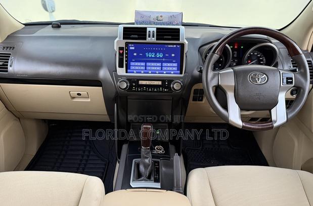 Toyota Land Cruiser Prado 2016 White