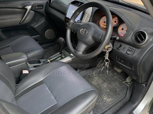 Toyota RAV4 2005