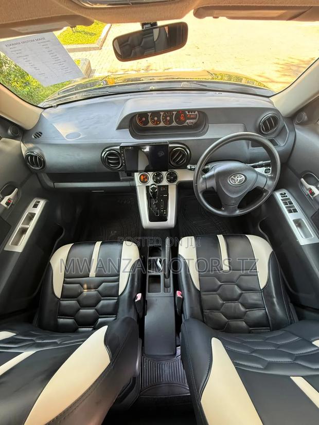 Toyota Corolla Rumion 2007 Black