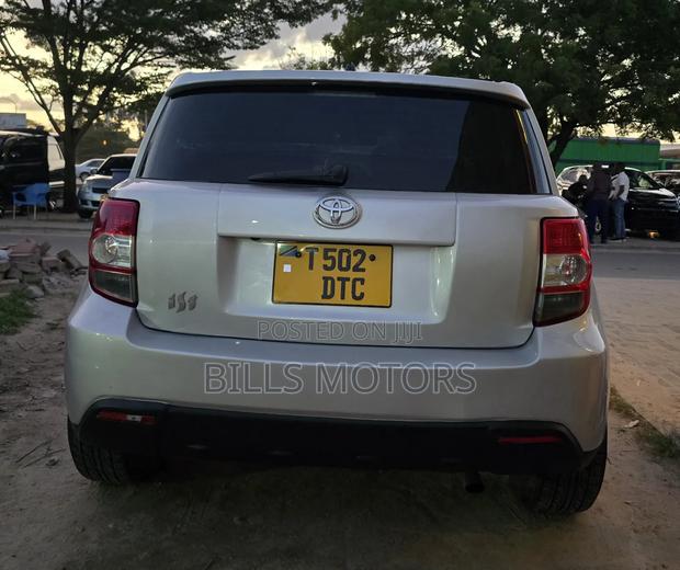 Toyota IST 2008 Silver