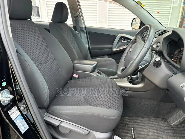 Toyota Vanguard 2012 Gray