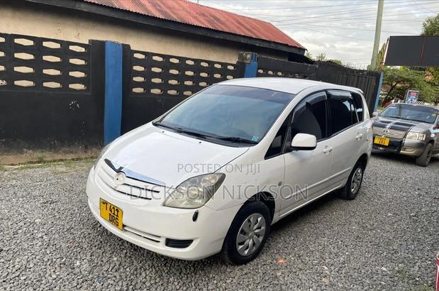 Toyota Corolla Spacio 2005 Pearl