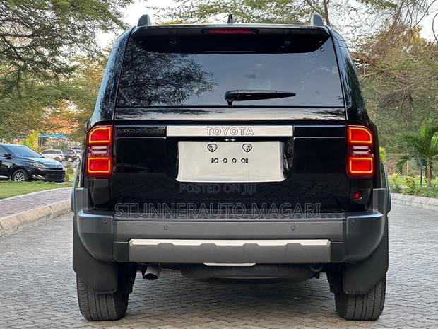 Toyota Land Cruiser Prado 2024 Black