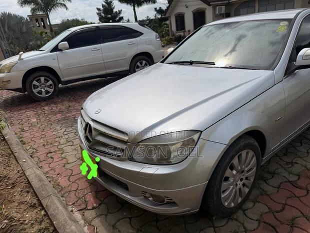 Mercedes-Benz C-Class 2009 Silver
