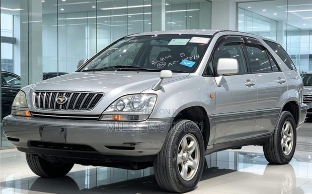 Toyota Harrier 2002 Gray