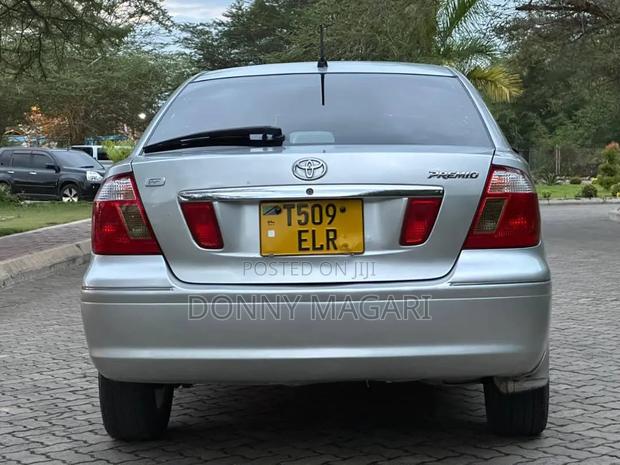 Toyota Premio 2004 Silver