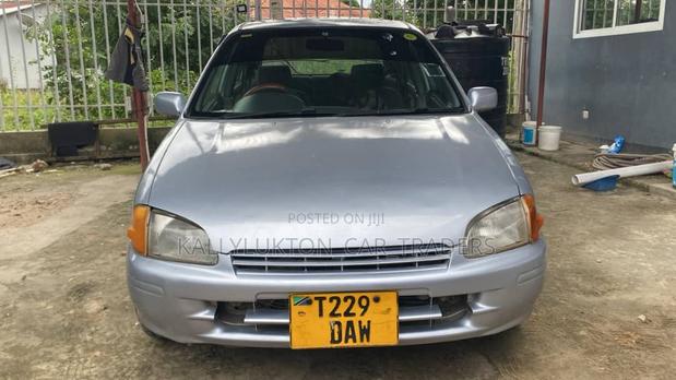 Toyota Starlet 2000 Silver